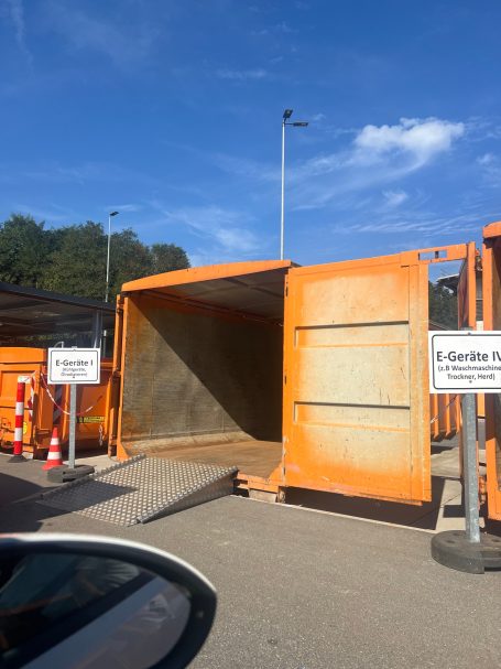 Entsorgung auf dem Reststoffhof